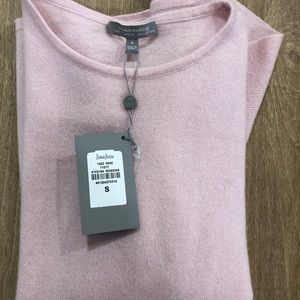 Light pink cashmere sweater